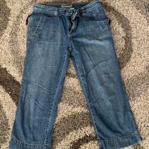 Old Navy Capris with drawstring and zipper